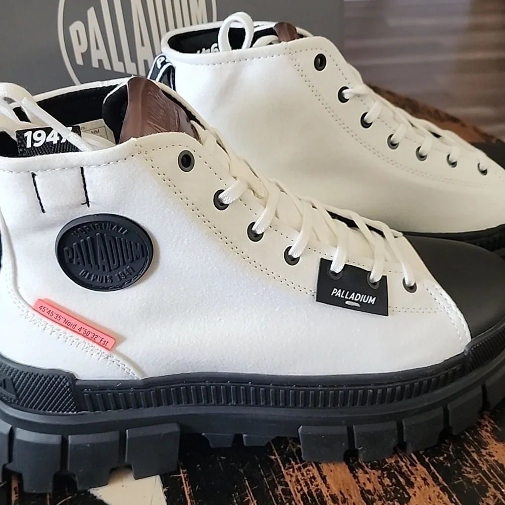 Palladium Revolt HI TX Womens White Chunky Platform Boots New!